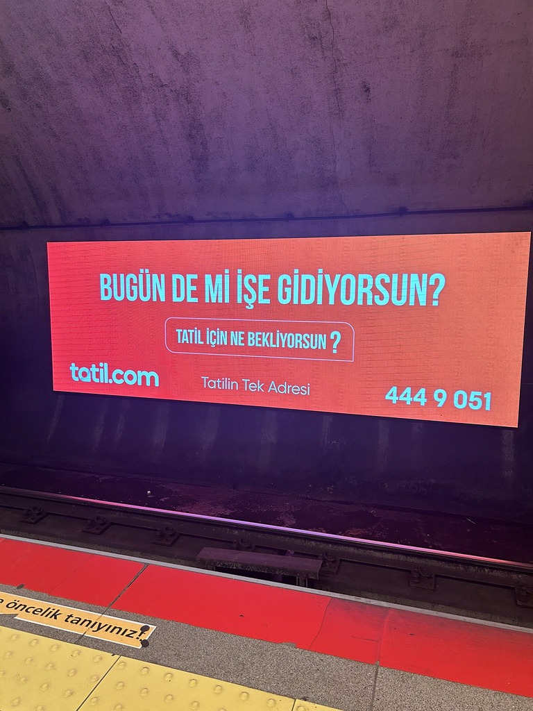 Metroya Reklam Nasıl Verilir? 1 metro-reklamları